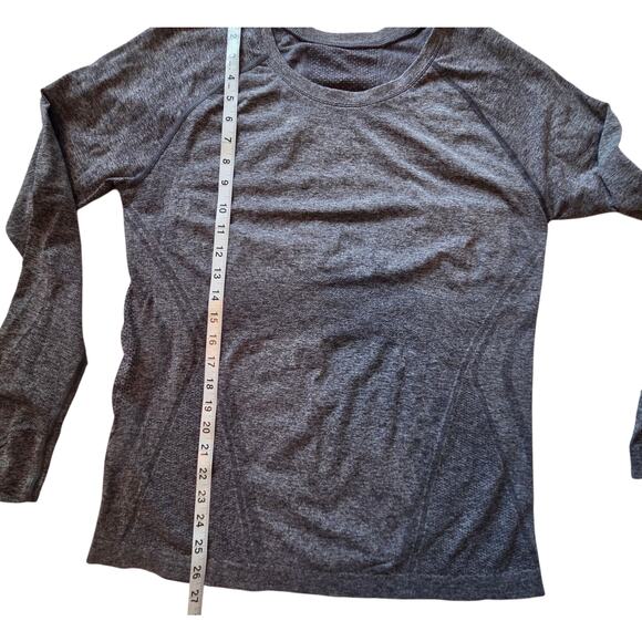 Athleta Momentum Seamless Shirt Top, long sleeve, size estimated M / L Gray - Picture 6 of 10